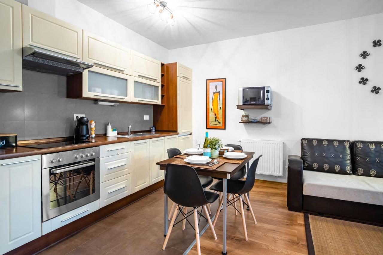 Mf Villa Azur Wellness Apartment Шіофок Екстер'єр фото