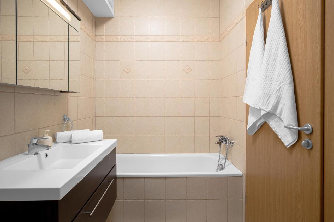 Mf Villa Azur Wellness Apartment Шіофок Екстер'єр фото