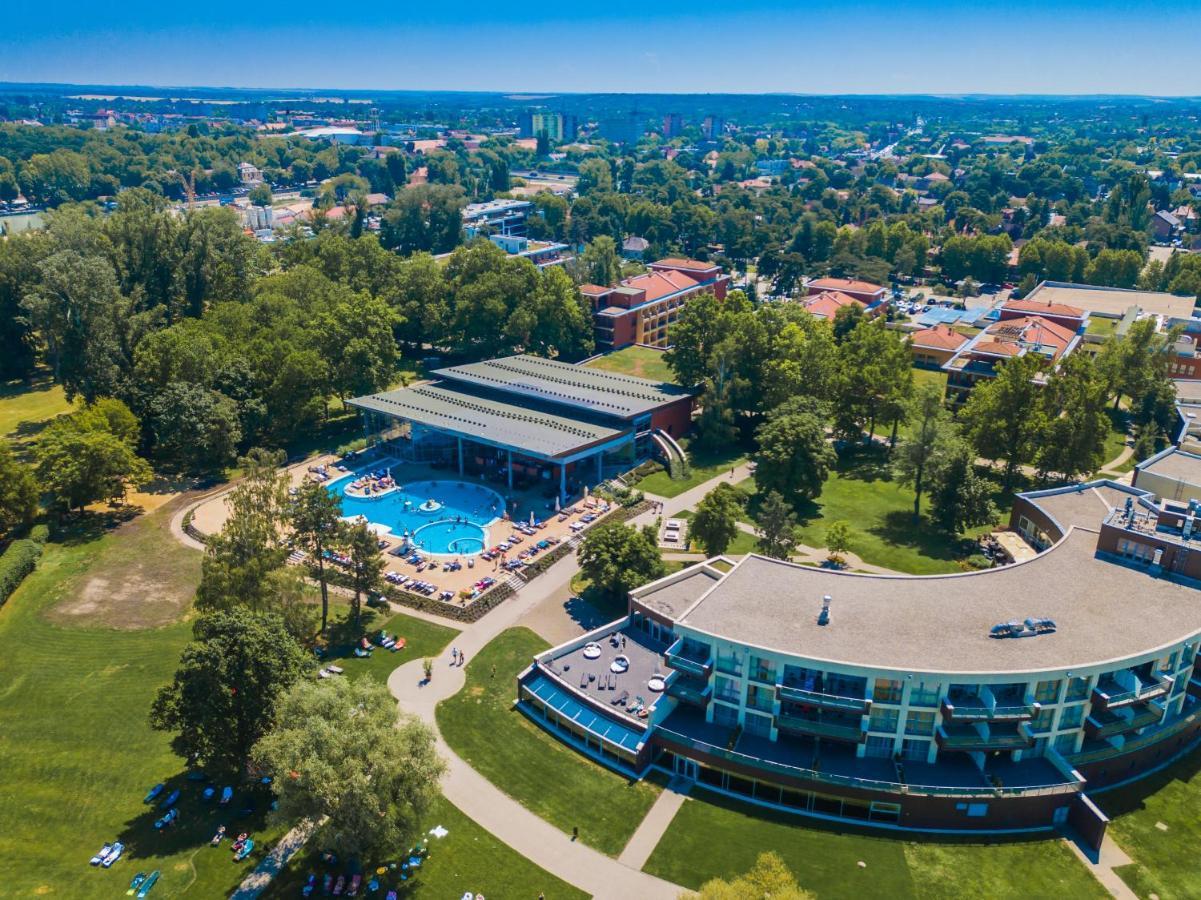 Mf Villa Azur Wellness Apartment Шіофок Екстер'єр фото