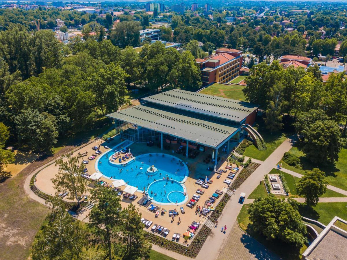 Mf Villa Azur Wellness Apartment Шіофок Екстер'єр фото